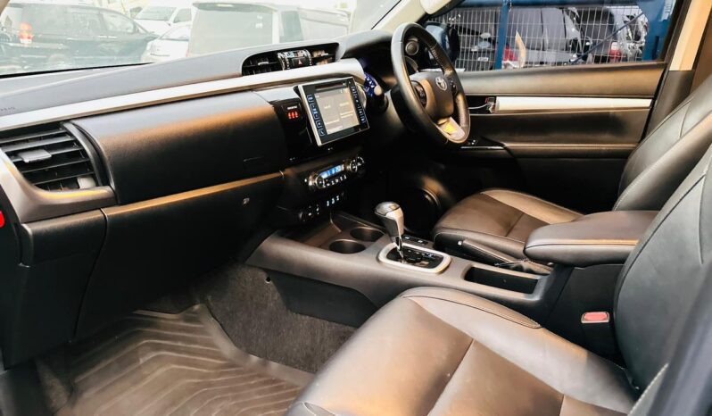 
								TOYOTA HILUX 2018 DIESEL AUTOMATIC RHD full									