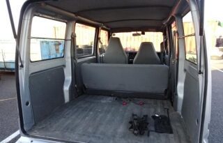 
										NISSAN Clipper Van full									