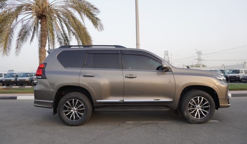 
								TOYOTA Land Cruiser Prado 2017 RHD full									