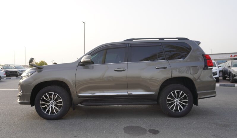 
								TOYOTA Land Cruiser Prado 2017 RHD full									