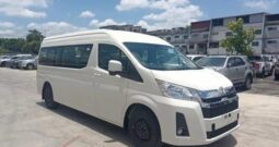 TOYOTA HIACE COMMUTER RHD 2024