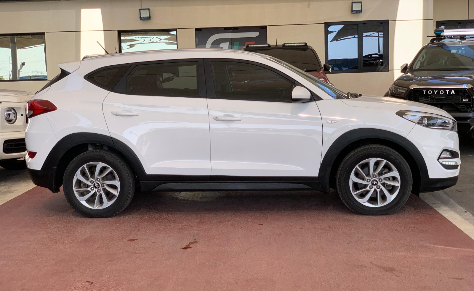 
								HYUNDAI TUCSON 2016 full									