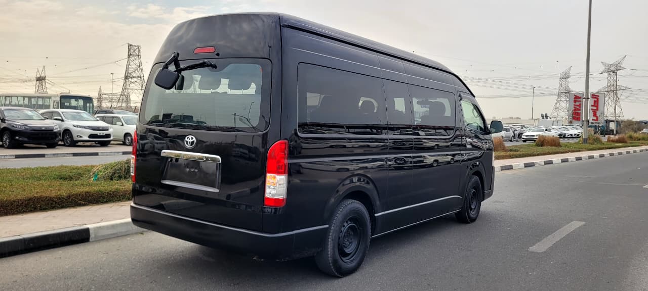 
								Toyota Hiace 2019 full									