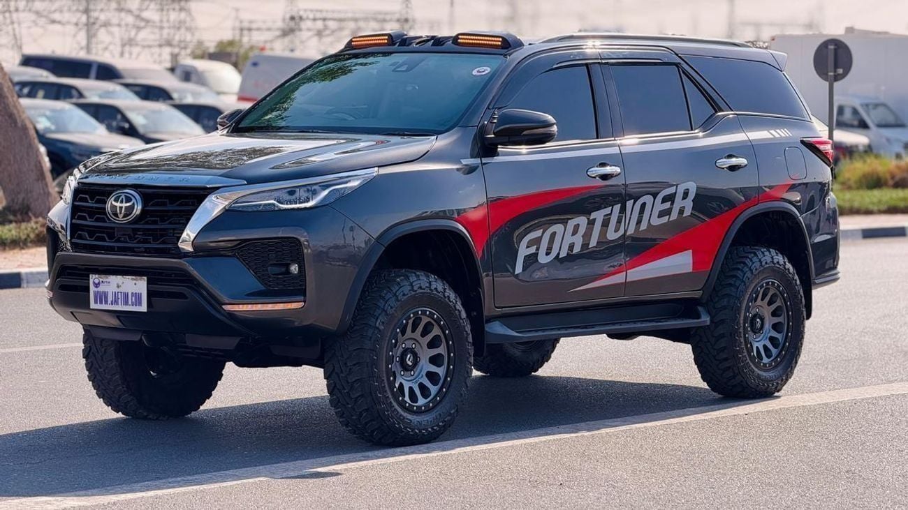 
								Toyota Fortuner 2023 full									
